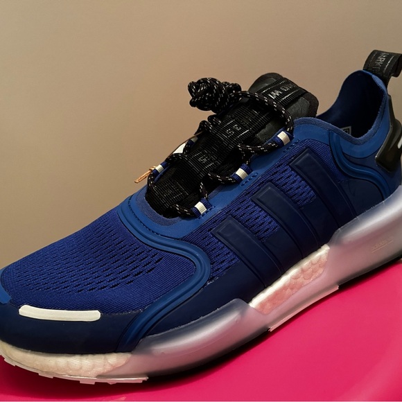 NWT ADIDAS Men’s NMD V3 TEAM ROYAL BLUE / CRYSTAL WHITE - CORE BLACK size 10 - Picture 3 of 16